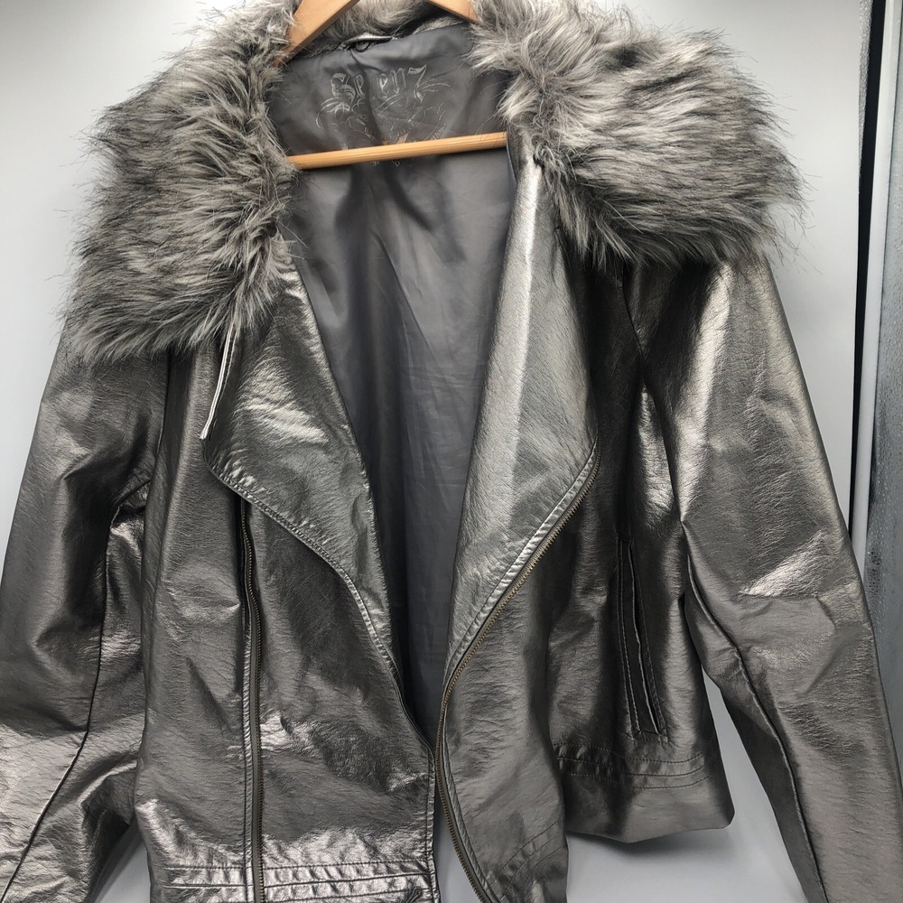 Seven 7 Womens Jacket Silver Metallic Size Lrg/XL 22/24 Zippers Faux Fur Collar